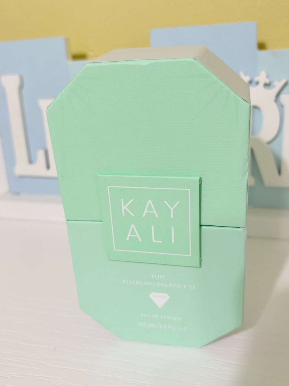 Yum Pistachio Gelato  Box - Mint Green